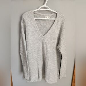 Maurices Cozy V-Neck Women's Sweater - Light Gray